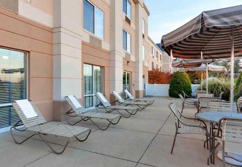 Fairfield Hershey Hotel 3*