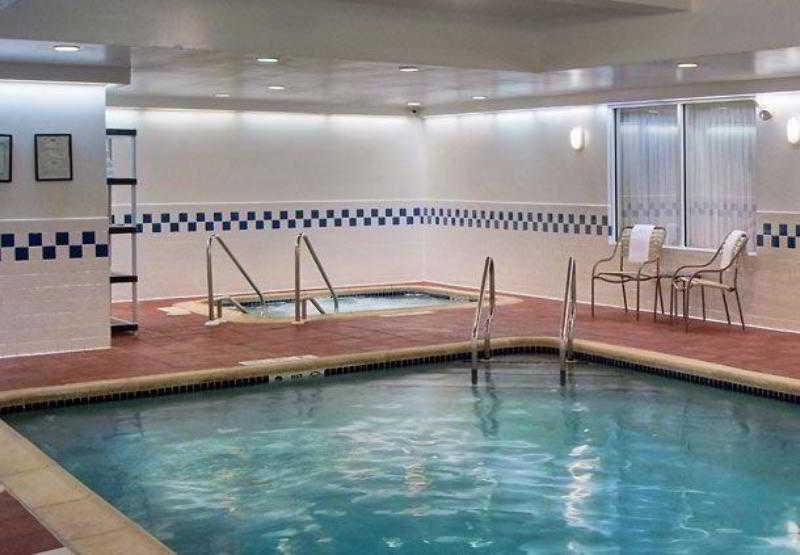 Fairfield Hershey Hotel 3*